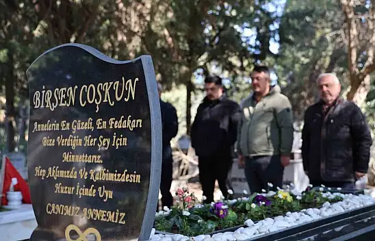 'Sevdiklerimizi deprem değil binalar öldürdü'