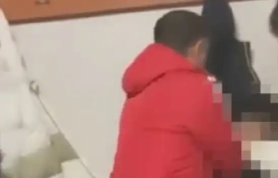 O futbolcu hocasını savundu