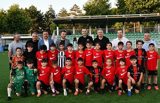 Atanur Aydın'dan gençlerle dikkat çeken buluşma!