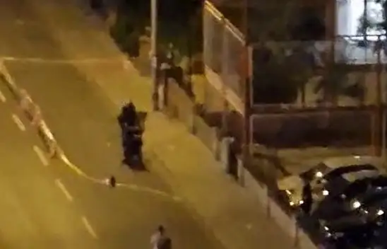 AVM yakınında bomba paniği, cadde trafiğe kapatıldı