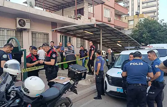 Eski eşini oğlunun yanında öldürmüş