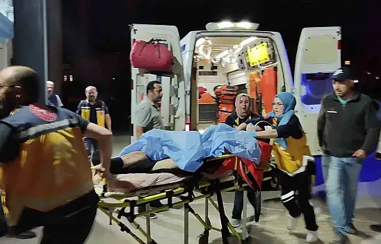 Şarkışla'da silahlı yaralama! Baba ve oğlunu vurdu