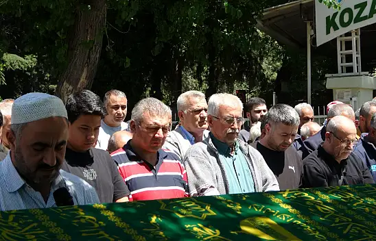 Babasının cenazesine katıldıktan sonra gözaltına alındı!