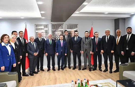 Bakan Gürlek MHP Kayseri teşkilatıyla buluştu