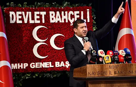 Baki Ersoy'dan gece yarısı mesajı! 'Yarın bize yalın ayak gelirsiniz'