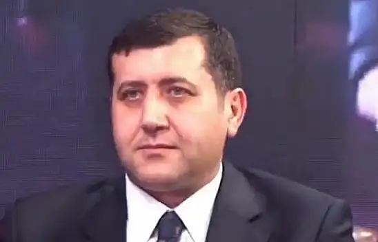 Baki Ersoy emekli milletvekili ve milletvekili maaşını ne yapıyor?