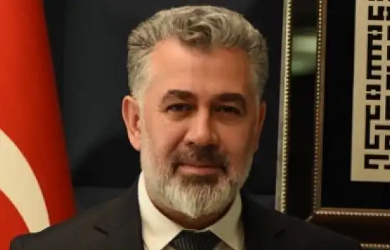 Başdanışman Kılınç: Liyakat yerini sadakate bıraktı