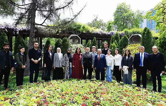 Başkan Büyükkılıç'a anlamlı hediye