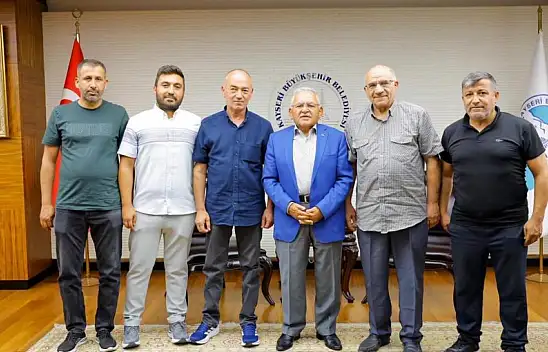 Kayseri'de dikkat çeken ziyaret trafiği: Başkan Büyükkılıç kimlerle görüştü?