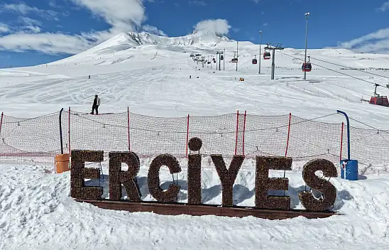 Başkan Büyükkılıç'tan müjde: Kayseri'nin zirvesinde sezon uzadı!