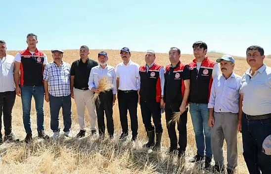 Başkan Çolakbayrakdar çiftçilerle tarlada buluştu!