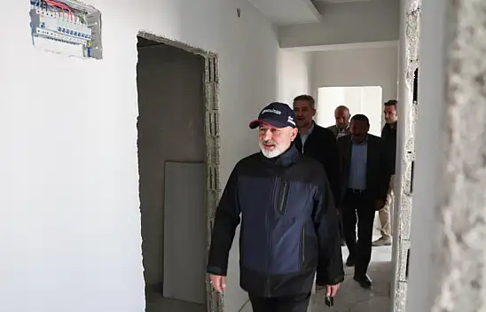 Başkan Çolakbayrakdar'dan iki müjdeli haber: Konutlar teslim edilecek, devasa park yapılacak!