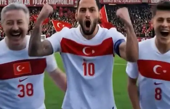 Başkan Palancıoğlu frikik attı, millilere moral verdi
