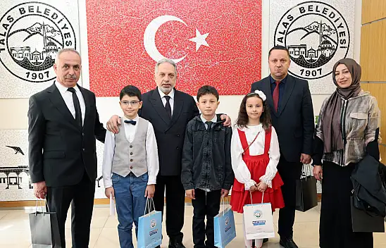 Başkan Yalçın'ın minik ziyaretçileri