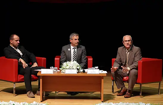 Başkan Yalçın kütüphanesinin en güzel köşesini bakın ne için ayırdı