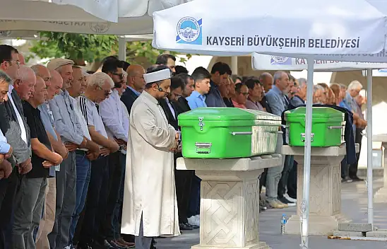 Başkanın oğlu son yolculuğuna uğurlandı!