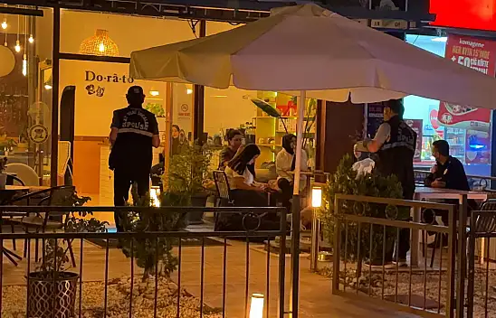 Bıçaklandı, kafeye sığındı! Kayseri'de 5 şüpheli aranıyor