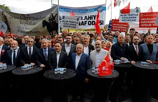 Binlerce Kayserili Ahilik için yürüdü: Coşku gece boyunca sürdü