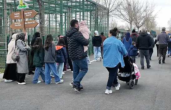 Binlerce Kayserili bayramda oraya akın etti