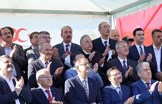 Kayseri'de oldu! Bu adamlar nereye bakıyor!