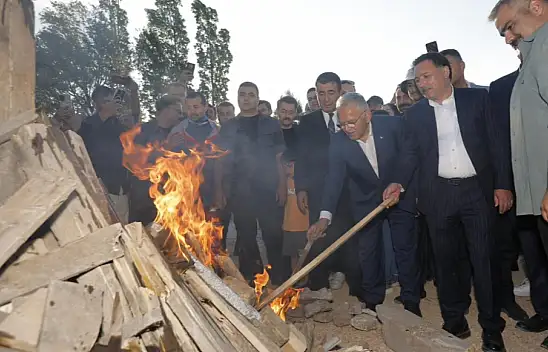 Bünyan'da kamp ateşi yandı, festival heyecanı başladı