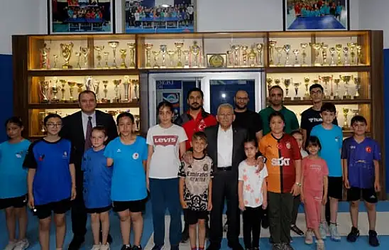 Büyükkılıç genç sporcuların başarısını yerinde gördü