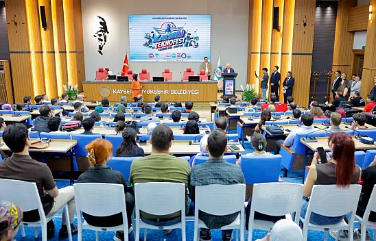 Büyükkılıç gençlerle buluştu: Kayseri'nin TEKNOFEST hedefi büyüyor!