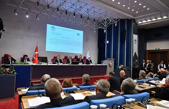 Büyükşehir Belediye Meclisi'nde tansiyon yükseldi!