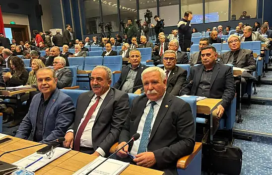 Büyükşehir Belediye Meclisi'nde CHP CHP'ye karşı