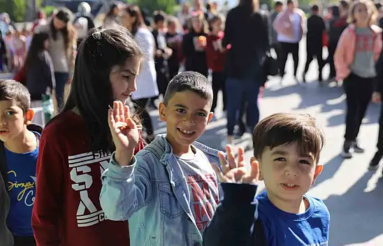 Binlerce hayvana ev sahipliği yapıyor