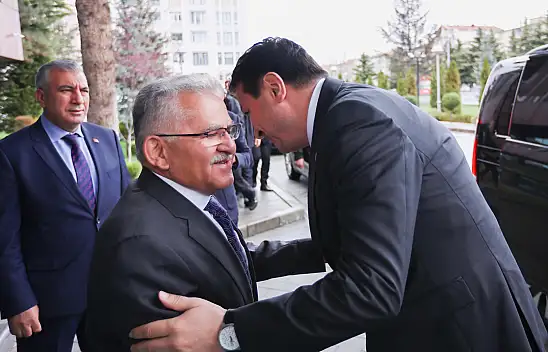 Büyükşehir'de dikkat çeken ziyaret: Üzerimde emeği var