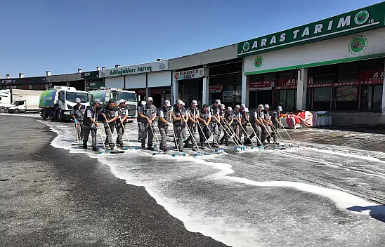 Büyükşehir Hal Kompleksi'ni yaza hazırladı