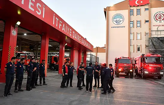 Büyükşehir İtfaiyesi'nin büyük başarısı: 572 olaya müdahale!