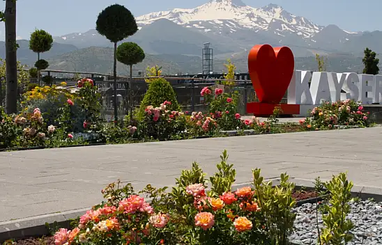 Büyükşehir, Kayseri'yi renklere boyuyor!