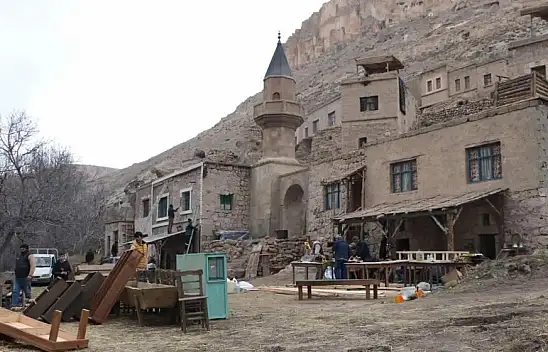 Çekimleri Kayseri'de yapılan diziyle ilgili şok iddia! Köylü kazan mı kaldırdı?
