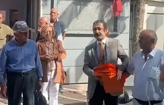 CHP'de başkan adayı 'Bunun adı sirk' diyerek yarıştan çekildi!