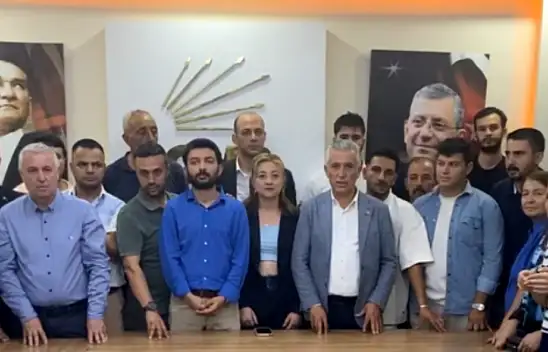 CHP'de merakla beklenen seçimi mavi liste kazandı