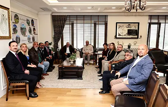 CHP'den AK Partili Başkana ziyaret! 'Dayanışma ve iş birliği içinde olmayı temenni ediyoruz'