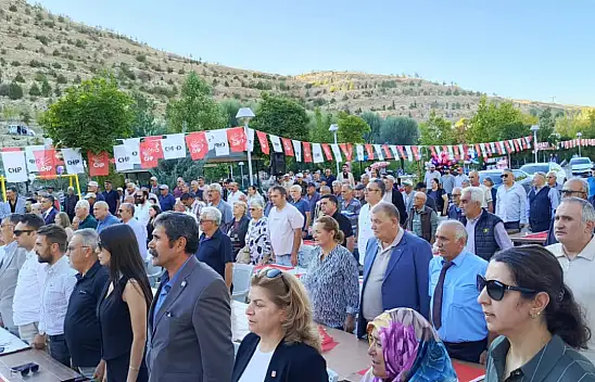 CHP'den Akkışla'da görkemli kutlama