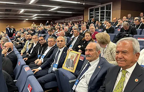 CHP'li vekil yakın zamanda hayatını kaybeden eski Başkanı andı