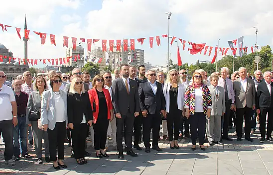 CHP'nin 102. yaşını kutladı