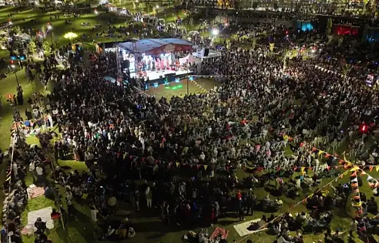 Binlerce kişi akın etti! Çiçek gibi festival