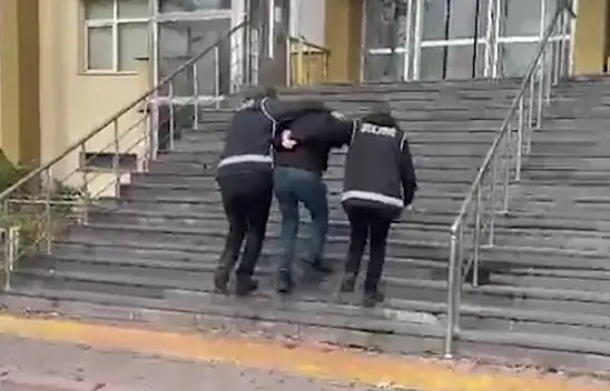 Çifte operasyon: Piyasa sürülmeden bakın neler ele geçirildi