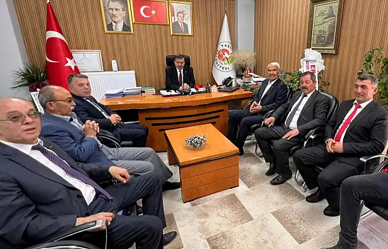 Çok az farkla kaybetmişti! Belediyede dikkat çeken buluşma