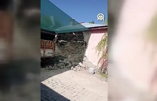 Deprem sonrası bölgeden ilk görüntüler!