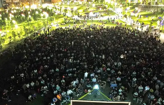 Dev ekran kuruldu! Dünya Kupası heyecanı Talas'ta yaşandı