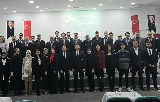 Develi'de öğrencilerden takdir toplayan hareket! Vefat eden öğretmenler için bakın ne yaptılar?