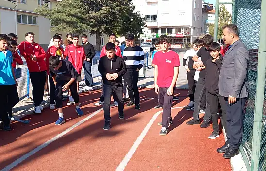 Develi'deki okul spor bölümü ile dikkat çekti! Antrenmana bakın kim katıldı?