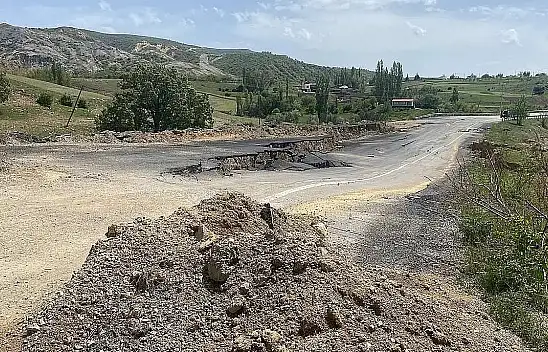 Dikkat! Çökme nedeniyle kapanan yolun alternatifi de kapandı!