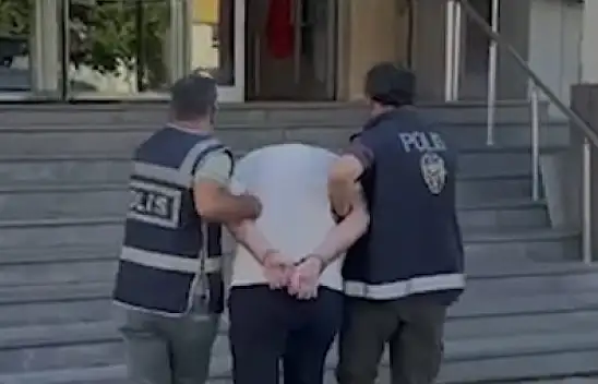 Dolandırıcılıktan aranan şahıs yakalandı